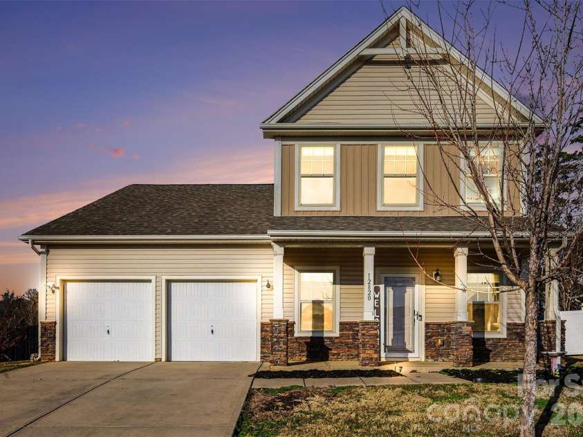12820 Clydesdale Drive, Midland, NC 28107.  MLS# CAR4333941, YatesRealty ID 8572. 