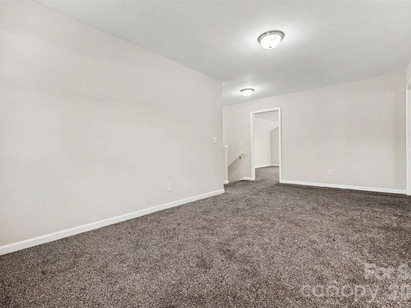 12820 Clydesdale Drive, Midland, NC 28107.  MLS# CAR4333941, YatesRealty ID 8572. 
