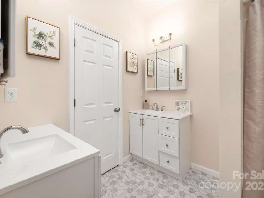 1513 Fletcher Broome Road, Monroe, NC 28112.  MLS# CAR4231368, YatesRealty ID 8572. 