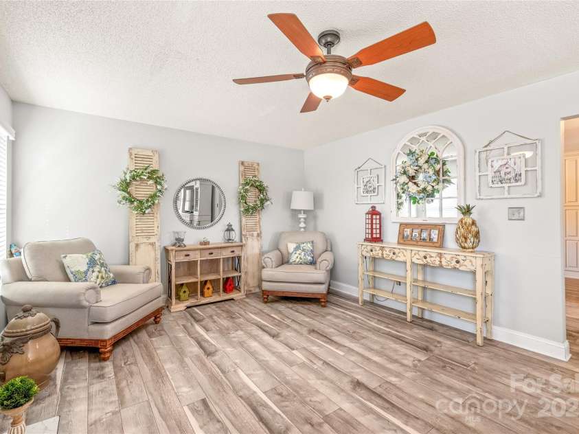 3929 Wexford Lane, Denver, NC 28037.  MLS# CAR4222492, YatesRealty ID 8574. 