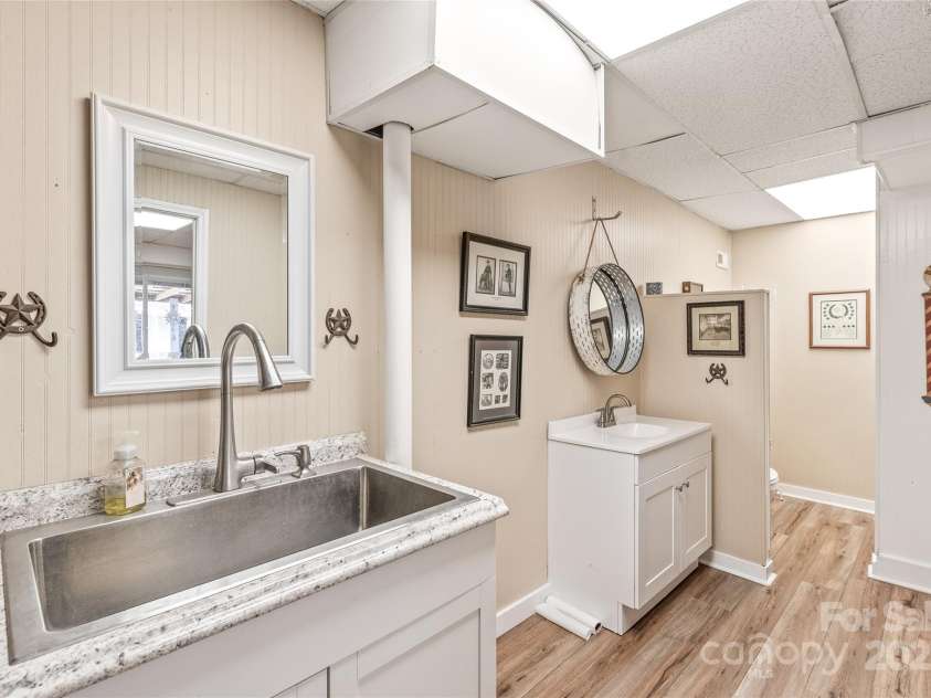 3929 Wexford Lane, Denver, NC 28037.  MLS# CAR4222492, YatesRealty ID 8574. 