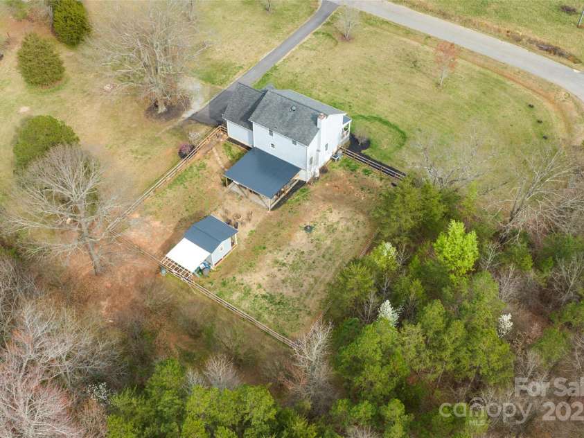 3929 Wexford Lane, Denver, NC 28037.  MLS# CAR4222492, YatesRealty ID 8574. 