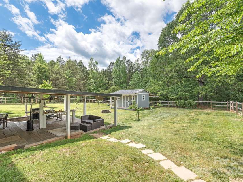 3929 Wexford Lane, Denver, NC 28037.  MLS# CAR4222492, YatesRealty ID 8574. 