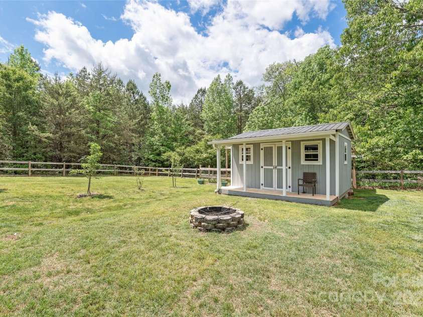 3929 Wexford Lane, Denver, NC 28037.  MLS# CAR4222492, YatesRealty ID 8574. 