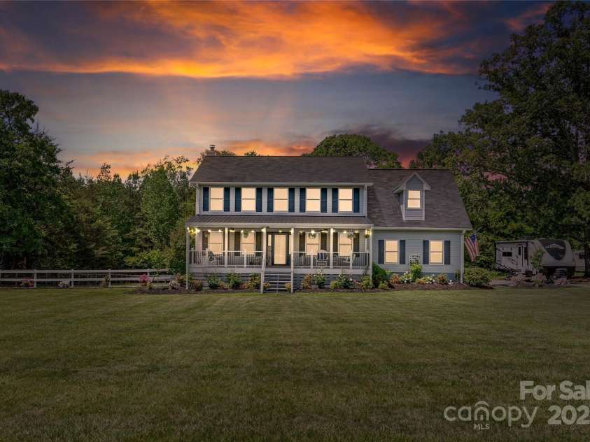 3929 Wexford Lane, Denver, NC 28037.  MLS# CAR4222492, YatesRealty ID 8574. 