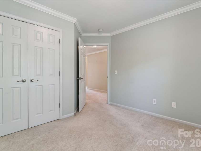 9509 Gilead Grove Road, Huntersville, NC 28078.  MLS# CAR4401597, YatesRealty ID 8574. Large Bedroom