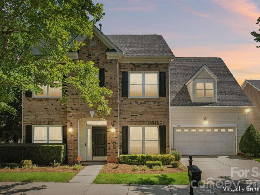 9509 Gilead Grove Road, Huntersville, NC 28078.  MLS# CAR4401597, YatesRealty ID 8574. Well maintained Exterior