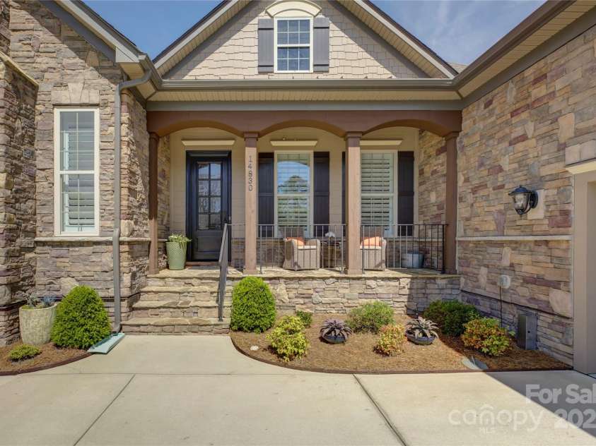 14830 Creeks Edge Drive, Charlotte, NC 28278.  MLS# CAR4226711, YatesRealty ID 8575. 