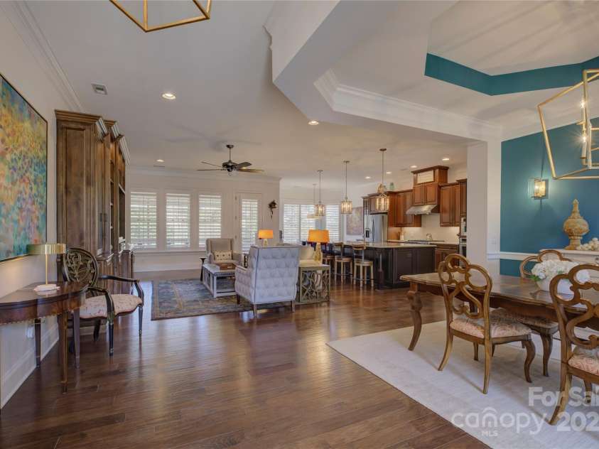 14830 Creeks Edge Drive, Charlotte, NC 28278.  MLS# CAR4226711, YatesRealty ID 8575. 