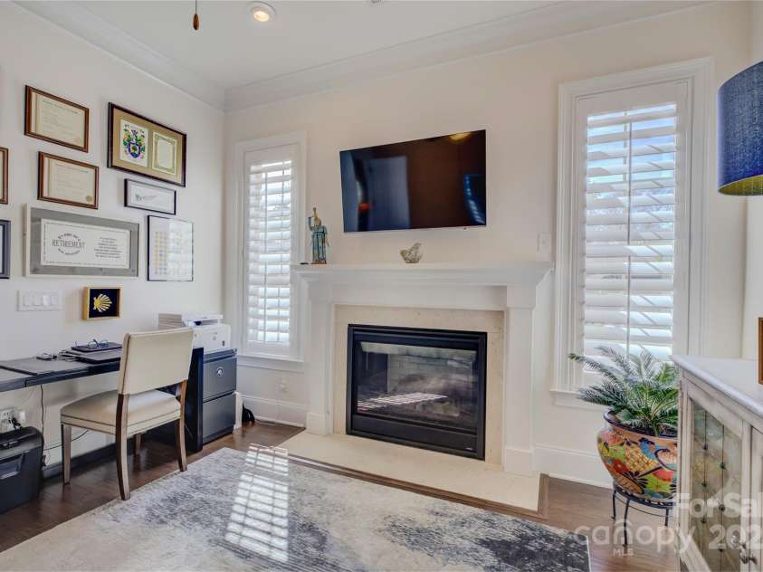 14830 Creeks Edge Drive, Charlotte, NC 28278.  MLS# CAR4226711, YatesRealty ID 8575. 