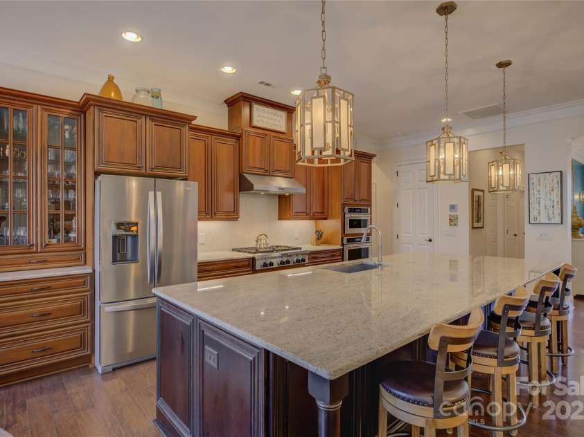 14830 Creeks Edge Drive, Charlotte, NC 28278.  MLS# CAR4226711, YatesRealty ID 8575. 