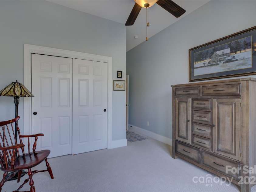 14830 Creeks Edge Drive, Charlotte, NC 28278.  MLS# CAR4226711, YatesRealty ID 8575. 