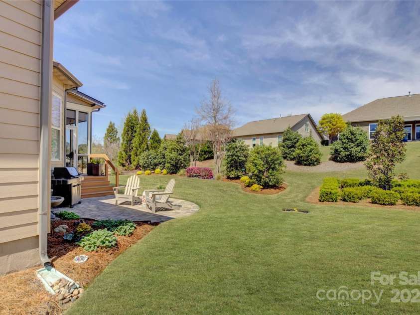 14830 Creeks Edge Drive, Charlotte, NC 28278.  MLS# CAR4226711, YatesRealty ID 8575. 