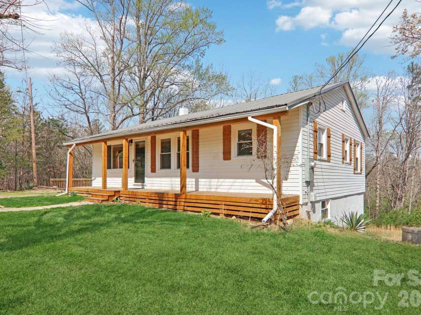 5192 Ralph Winchester Road, Lenoir, NC 28645.  MLS# CAR4349337, YatesRealty ID 8576. 