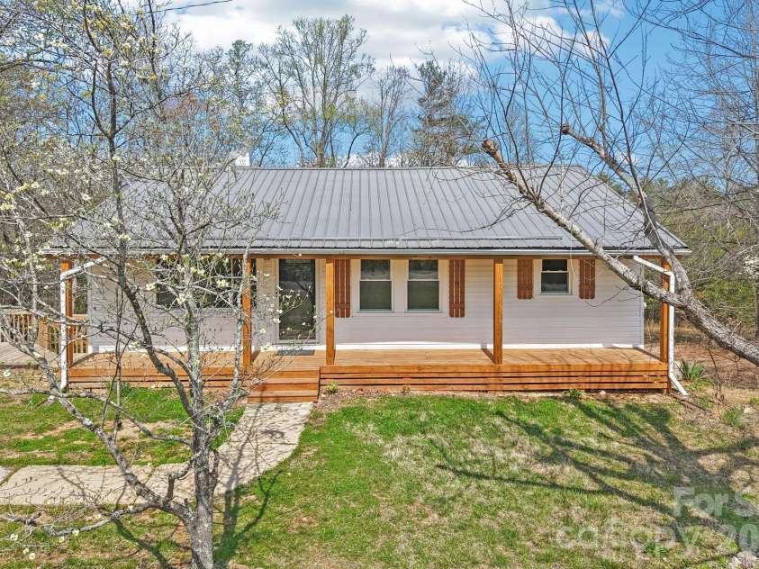 5192 Ralph Winchester Road, Lenoir, NC 28645.  MLS# CAR4349337, YatesRealty ID 8576. 