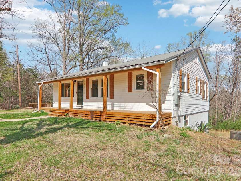 5192 Ralph Winchester Road, Lenoir, NC 28645.  MLS# CAR4349337, YatesRealty ID 8576. 