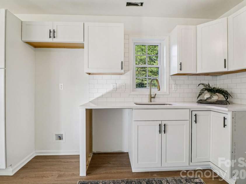 4409 Pleasant Road, Lancaster, SC 29720.  MLS# CAR4309140, YatesRealty ID 8577. 