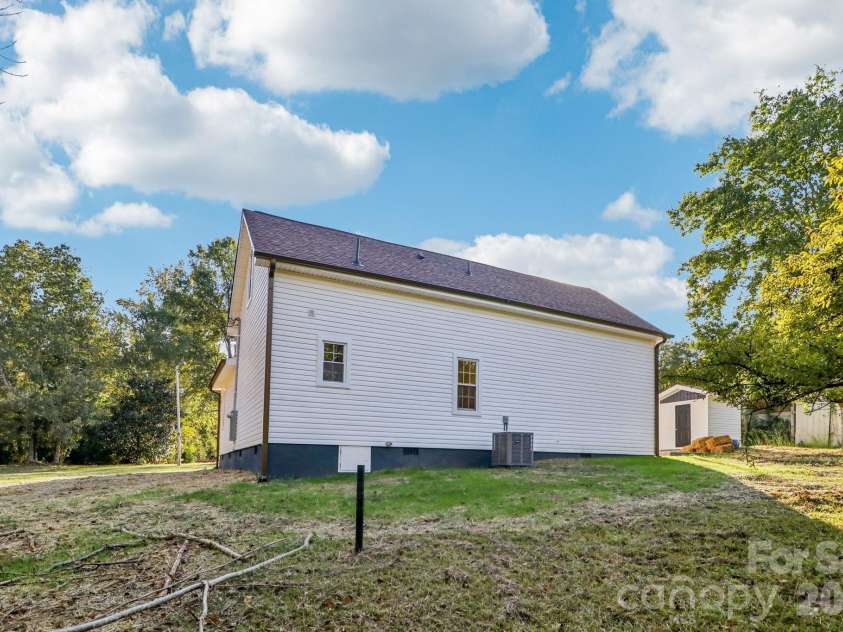 4409 Pleasant Road, Lancaster, SC 29720.  MLS# CAR4309140, YatesRealty ID 8577. 