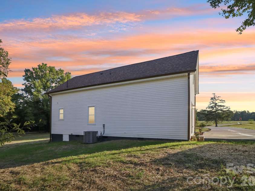 4409 Pleasant Road, Lancaster, SC 29720.  MLS# CAR4309140, YatesRealty ID 8577. 