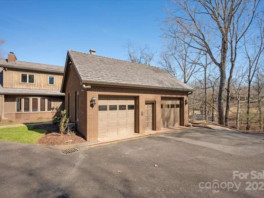 2700 River Ridge Place, Fort Mill, SC 29708.  MLS# CAR4220030, YatesRealty ID 8579. 
