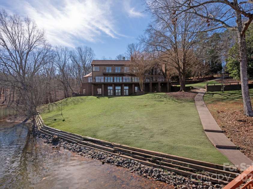2700 River Ridge Place, Fort Mill, SC 29708.  MLS# CAR4220030, YatesRealty ID 8579. 