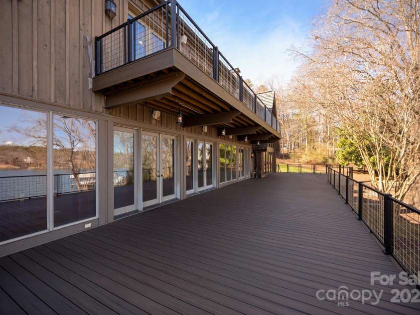 2700 River Ridge Place, Fort Mill, SC 29708.  MLS# CAR4220030, YatesRealty ID 8579. Main Deck