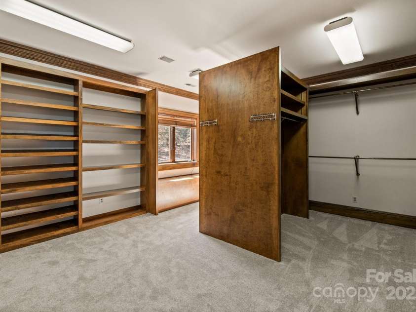 2700 River Ridge Place, Fort Mill, SC 29708.  MLS# CAR4220030, YatesRealty ID 8579. Primary Closets