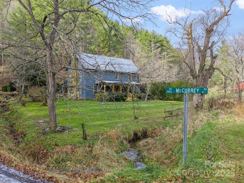 34 McCurry Road, Burnsville, NC 28714.  MLS# CAR4329925, YatesRealty ID 8579. 