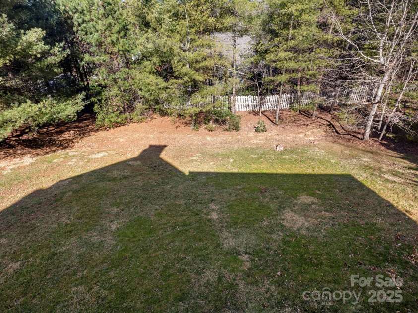 29 White Ash Drive, Asheville, NC 28803.  MLS# CAR4228508, YatesRealty ID 8580. 