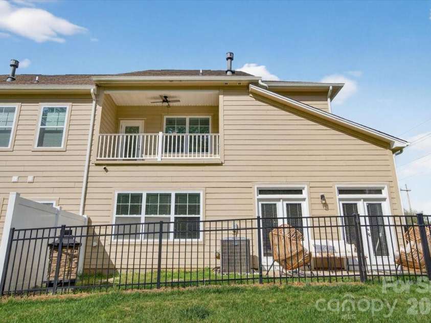 4194 La Crema Drive, Charlotte, NC 28214.  MLS# CAR4363683, YatesRealty ID 8581. 