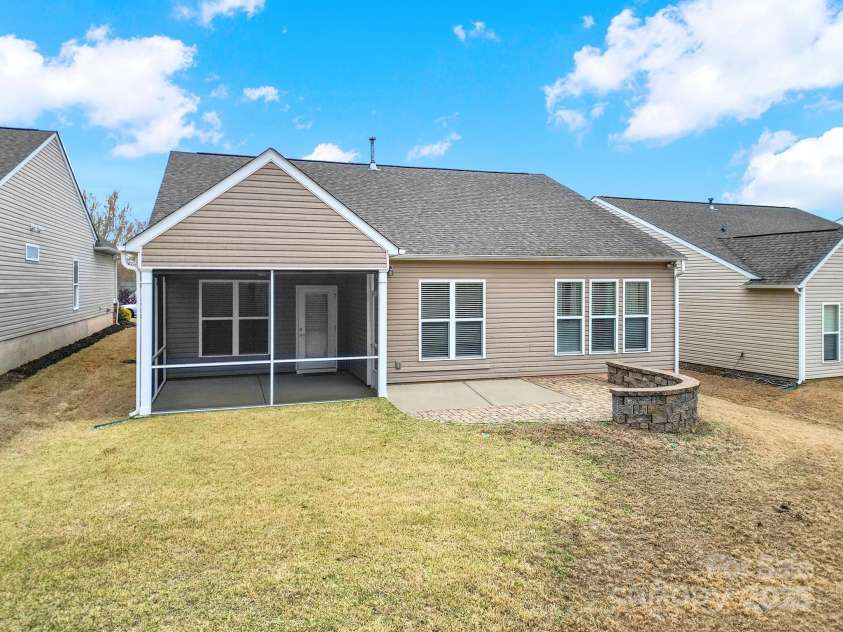 5047 Folly Lane, Fort Mill, SC 29707.  MLS# CAR4238731, YatesRealty ID 8581. 