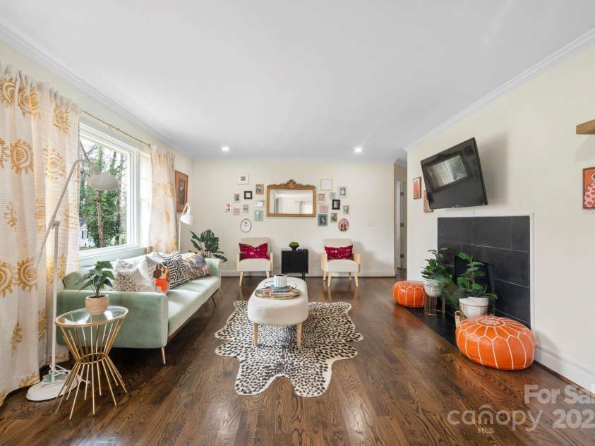 4329 Castleton Road, Charlotte, NC 28211.  MLS# CAR4235834, YatesRealty ID 8583. 