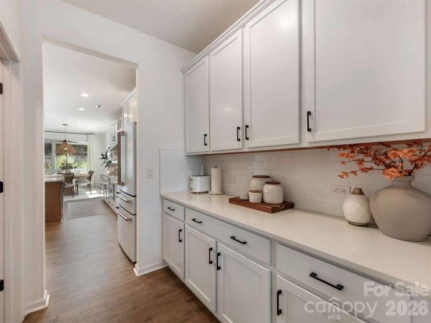 966 Scotch Meadows Loop, Monroe, NC 28110.  MLS# CAR4365046, YatesRealty ID 8583. Butlers Pantry!