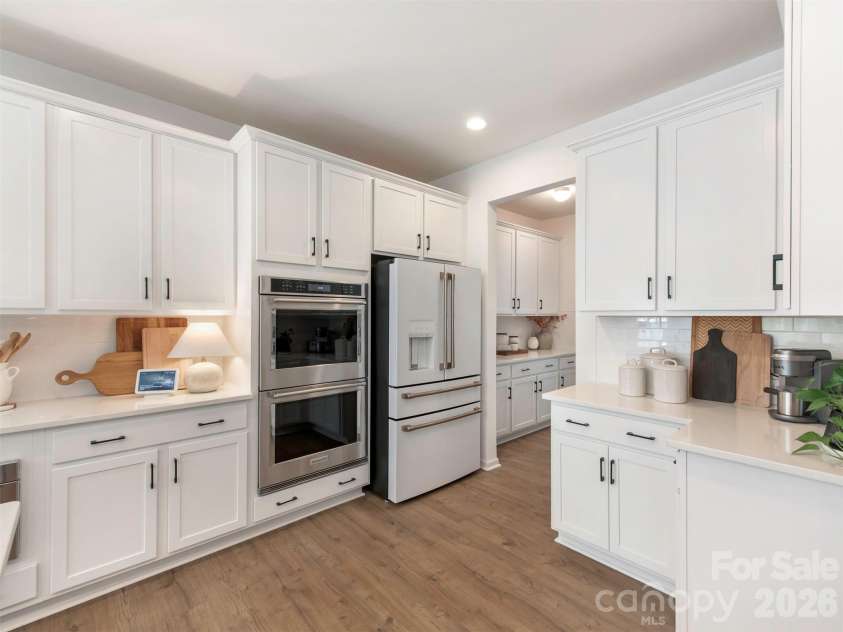 966 Scotch Meadows Loop, Monroe, NC 28110.  MLS# CAR4365046, YatesRealty ID 8583. Kitchen View 2!
