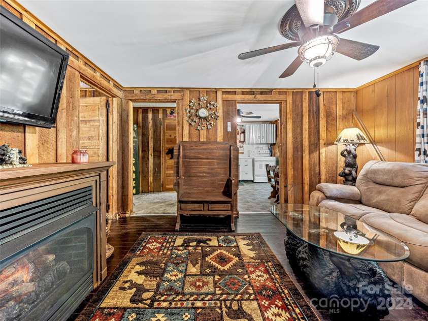 685 Shumont Road, Black Mountain, NC 28711.  MLS# CAR4174454, YatesRealty ID 8584. 