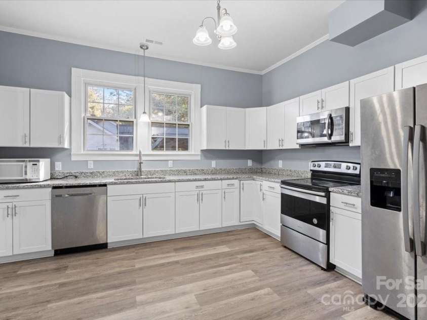 220 East Street, Albemarle, NC 28001.  MLS# CAR4197260, YatesRealty ID 8585. 