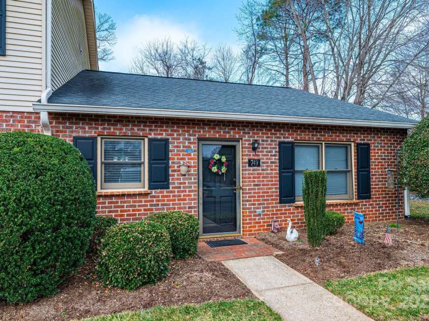 749 21st Avenue, Hickory, NC 28601.  MLS# CAR4217315, YatesRealty ID 8586. Enjoy the extra privacy that comes with an end unit at the back of the neighborhood!