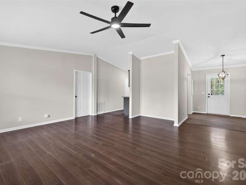 5000 Kerr Lane, Charlotte, NC 28216.  MLS# CAR4365739, YatesRealty ID 8587. 