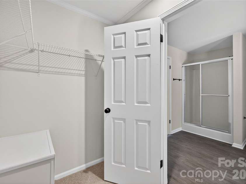 5000 Kerr Lane, Charlotte, NC 28216.  MLS# CAR4365739, YatesRealty ID 8587. 