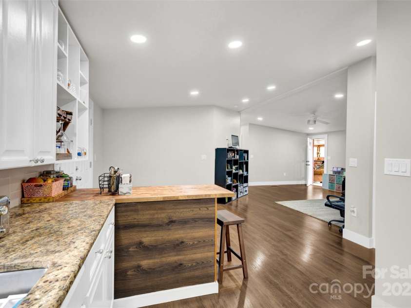 153 Cheshire Ridge Road, Harmony, NC 28634.  MLS# CAR4237887, YatesRealty ID 8589. 