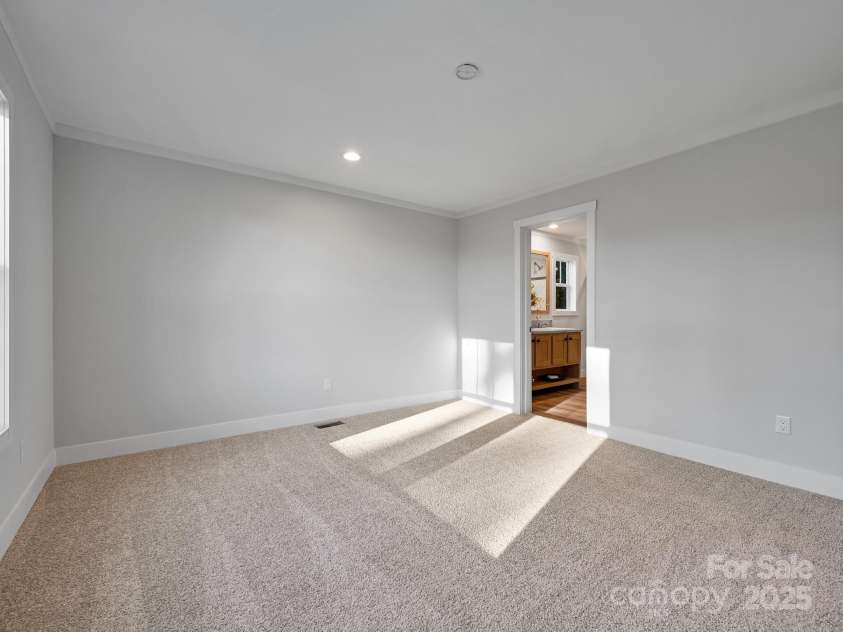 262 Appalachian Way, Mars Hill, NC 28754.  MLS# CAR4313514, YatesRealty ID 859. 