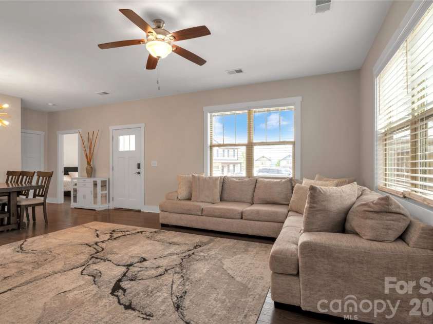 27 Mann Lane, Fletcher, NC 28732.  MLS# CAR4365790, YatesRealty ID 8591. 