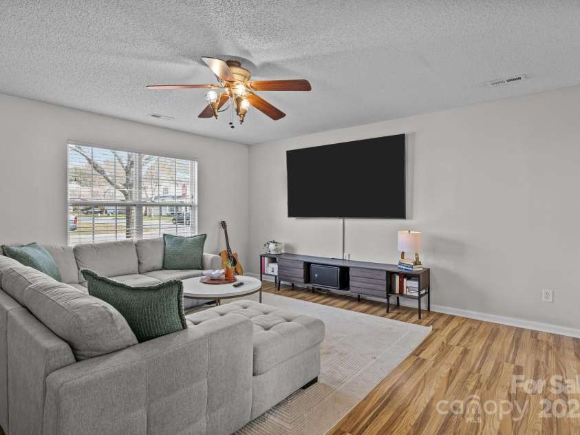 166 Chere Helen Drive, Mooresville, NC 28115.  MLS# CAR4232685, YatesRealty ID 8592. 