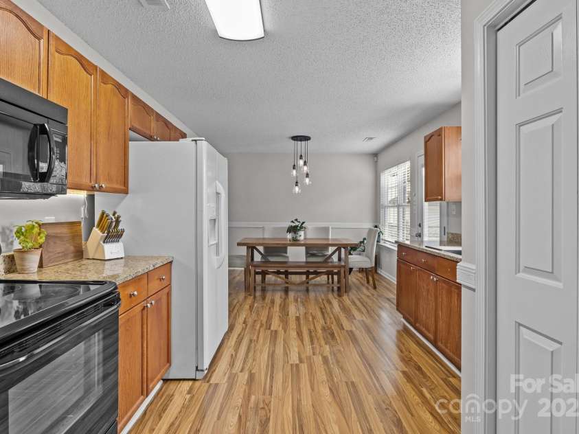 166 Chere Helen Drive, Mooresville, NC 28115.  MLS# CAR4232685, YatesRealty ID 8592. 