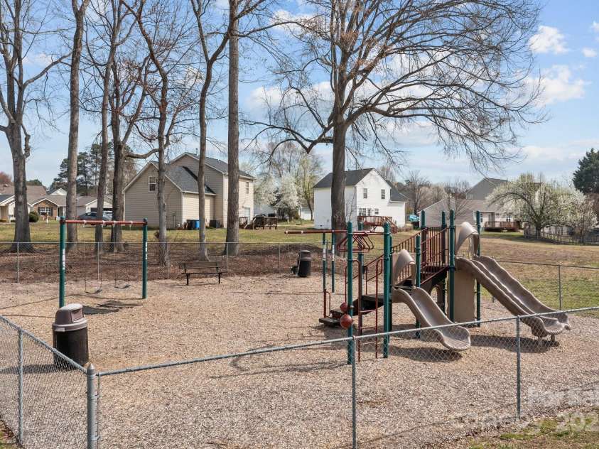 166 Chere Helen Drive, Mooresville, NC 28115.  MLS# CAR4232685, YatesRealty ID 8592. 