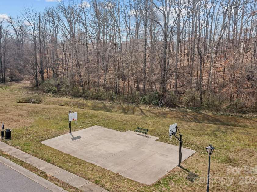 166 Chere Helen Drive, Mooresville, NC 28115.  MLS# CAR4232685, YatesRealty ID 8592. 