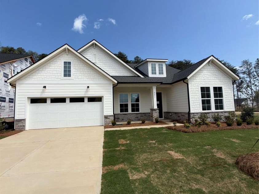 4237 Pinekirk Drive, Charlotte, NC 28269.  MLS# CAR4364129, YatesRealty ID 8593. 