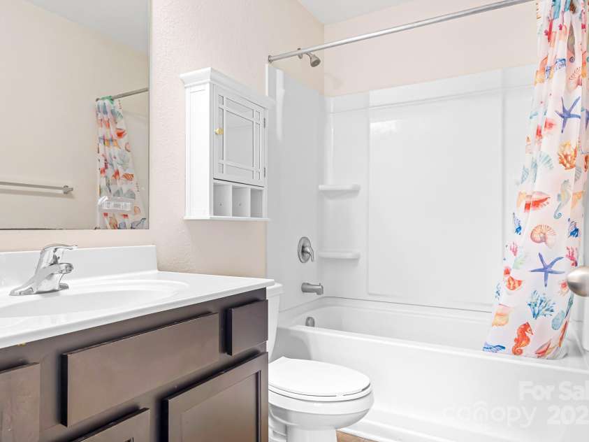 9230 Avery Meadows Drive, Charlotte, NC 28216.  MLS# CAR4241146, YatesRealty ID 8595. 
