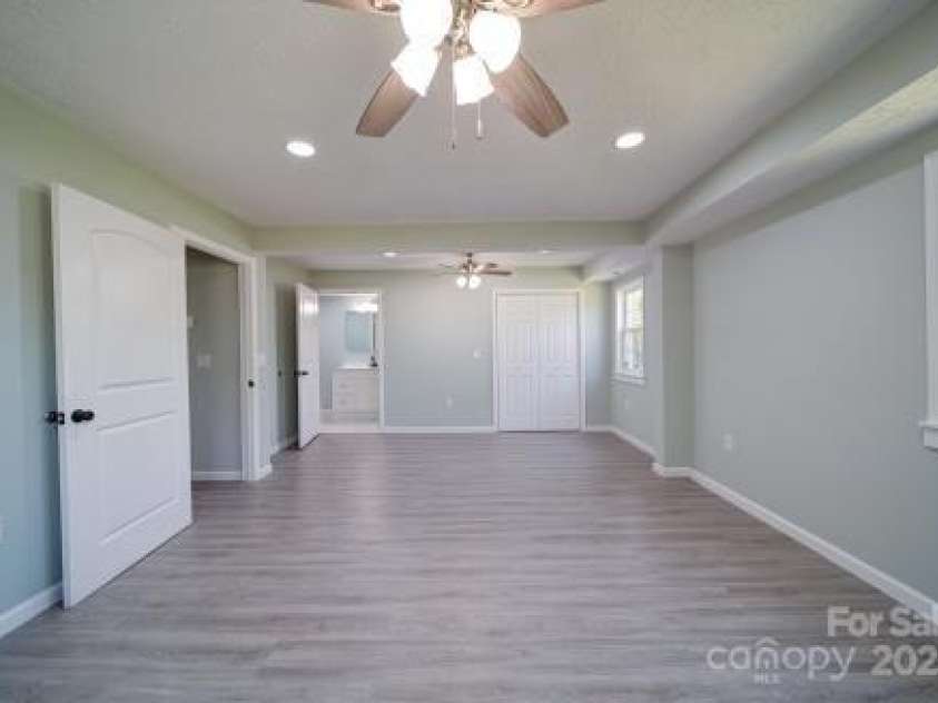 600 Burns Street, Wadesboro, NC 28170.  MLS# CAR4248339, YatesRealty ID 8596. Primary bedroom