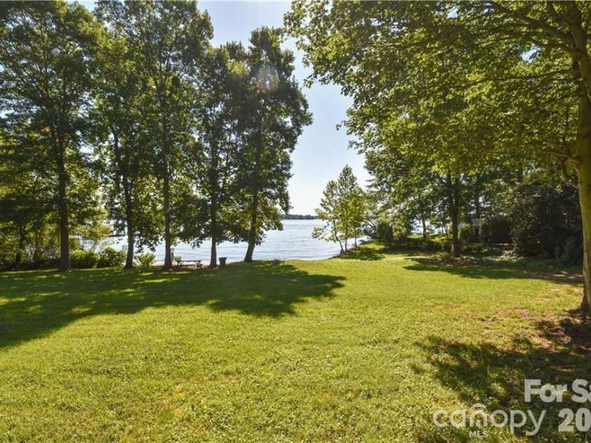 4970 Surfwood Drive, Sherrills Ford, NC 28673.  MLS# CAR4363539, YatesRealty ID 8597. 